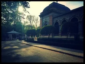 Velazquez palace at Retiro park - madridallincluded.com