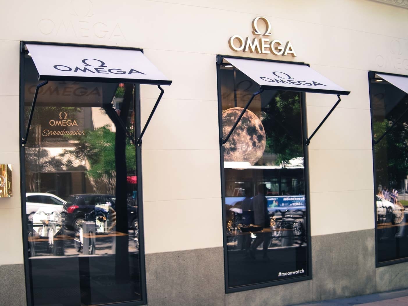 Omega luxury shopping in Madrid